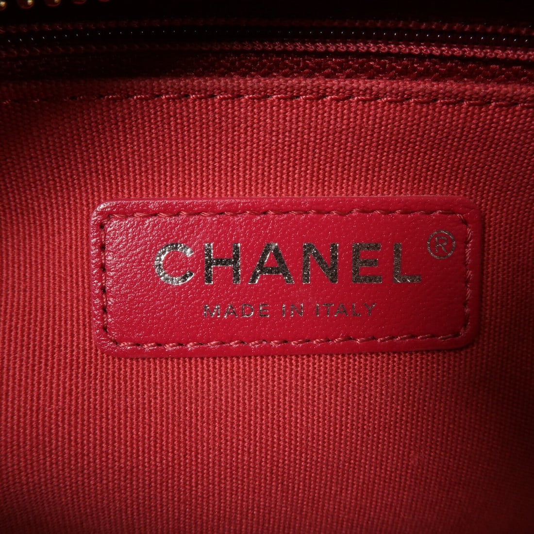 Chanel Gabrielle Medium Black - 6