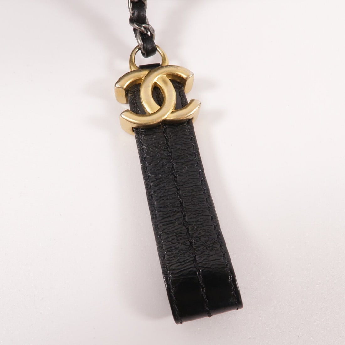 Chanel Gabrielle Medium Black - 9