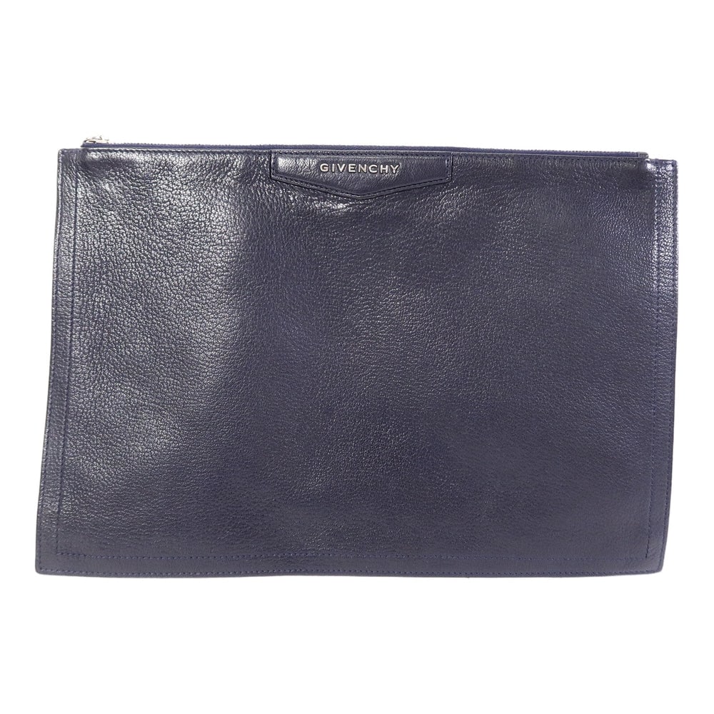 Givenchy Calfskin Clutch Navy Blue: Hand bag clutch in navy blue calfskin. Size 24 x 23 x 0.3 cm.