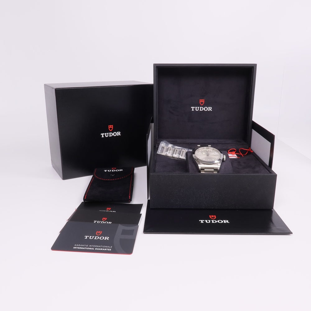 Tudor Black Bay 79540 Automatic - 18