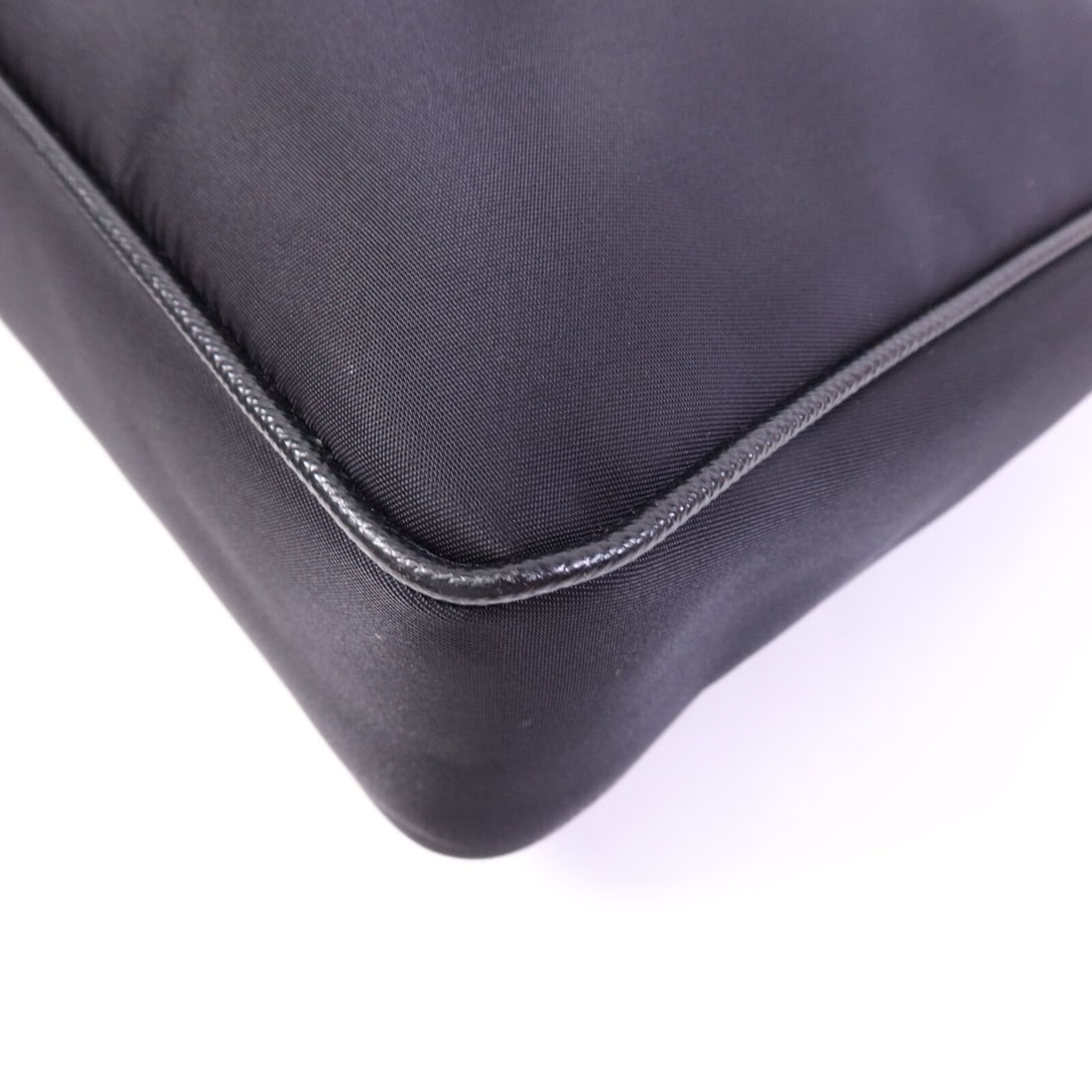 Prada Messenger Nylon Black - 13