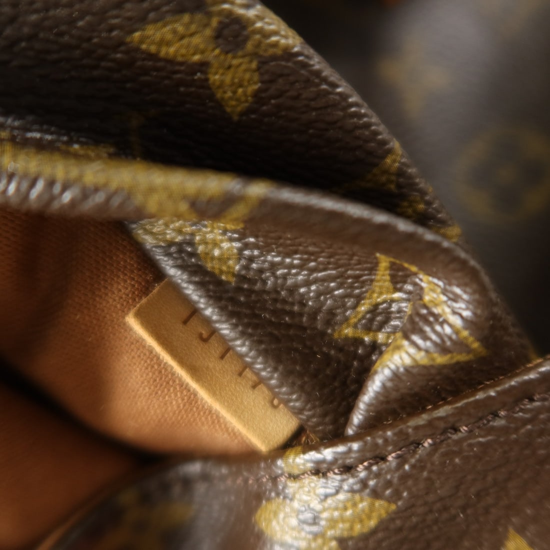 Louis Vuitton Totally MM Monogram - 7