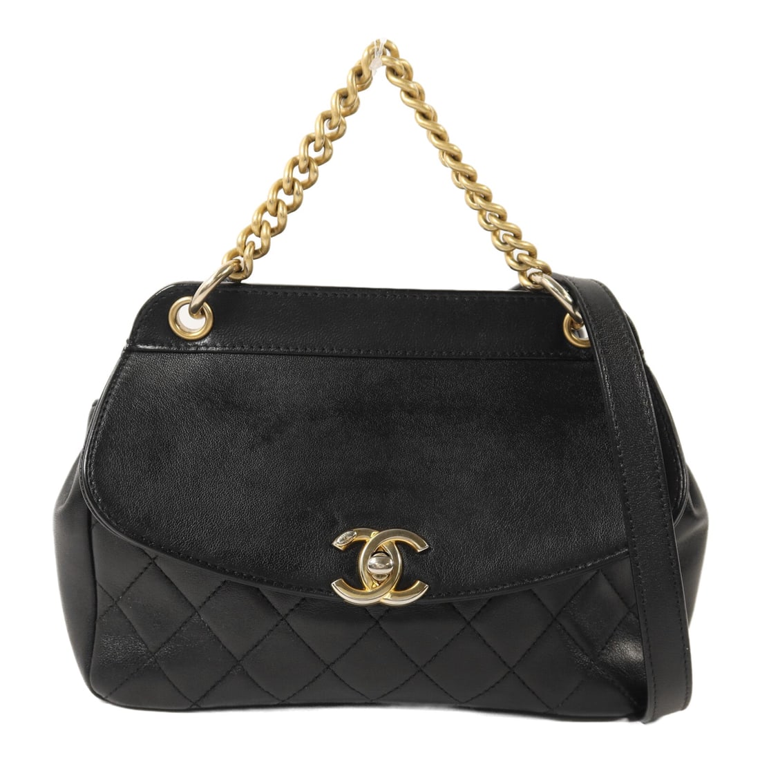 Chanel Chain Shoulder Bag Black: Black lambskin chain shoulder bag.