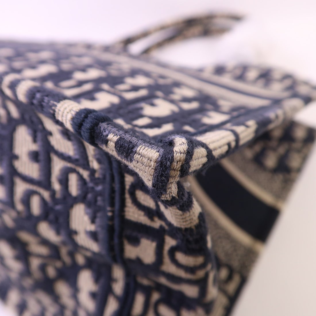 Dior Book Tote Medium Blue - 13
