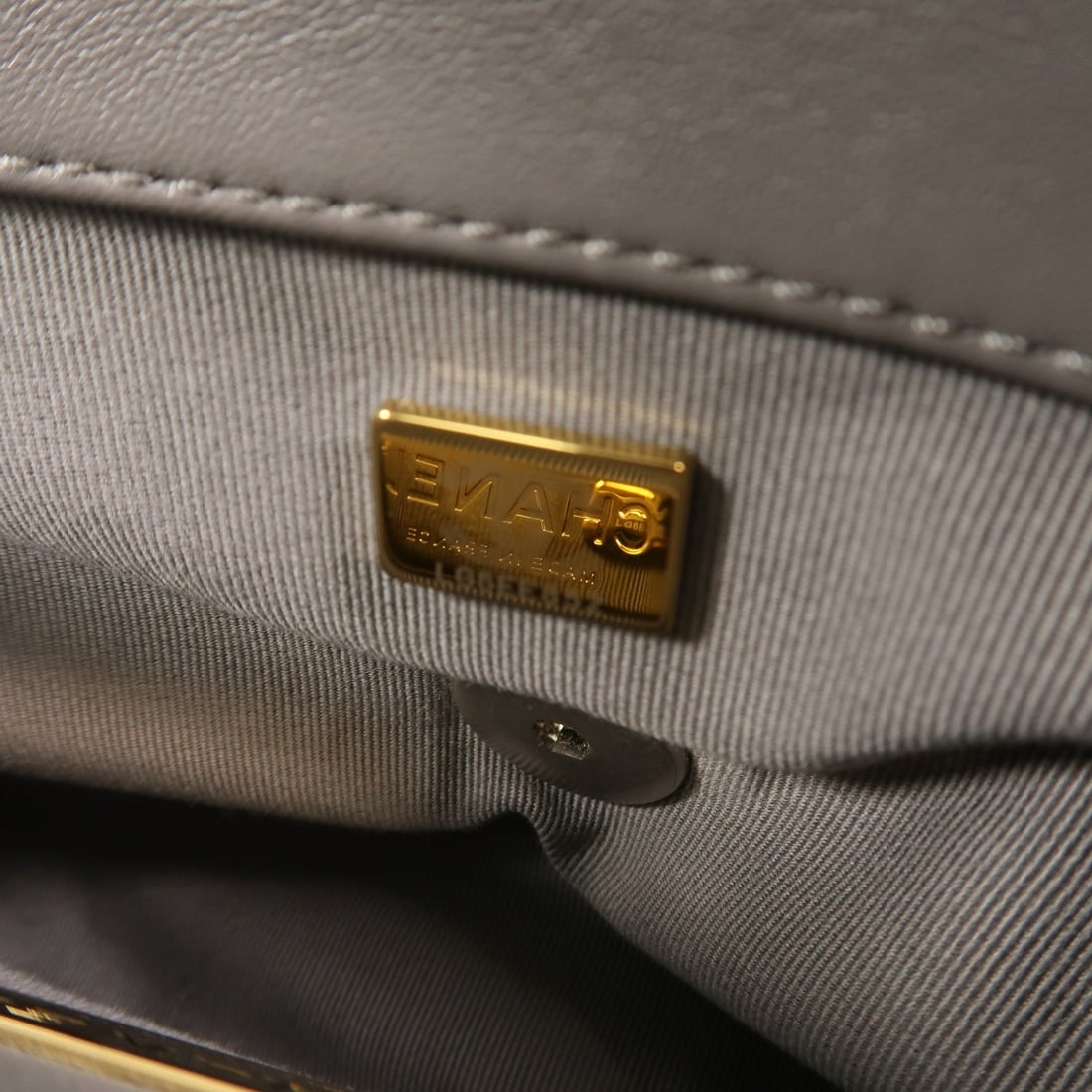 Chanel C19 Small Grey - 7