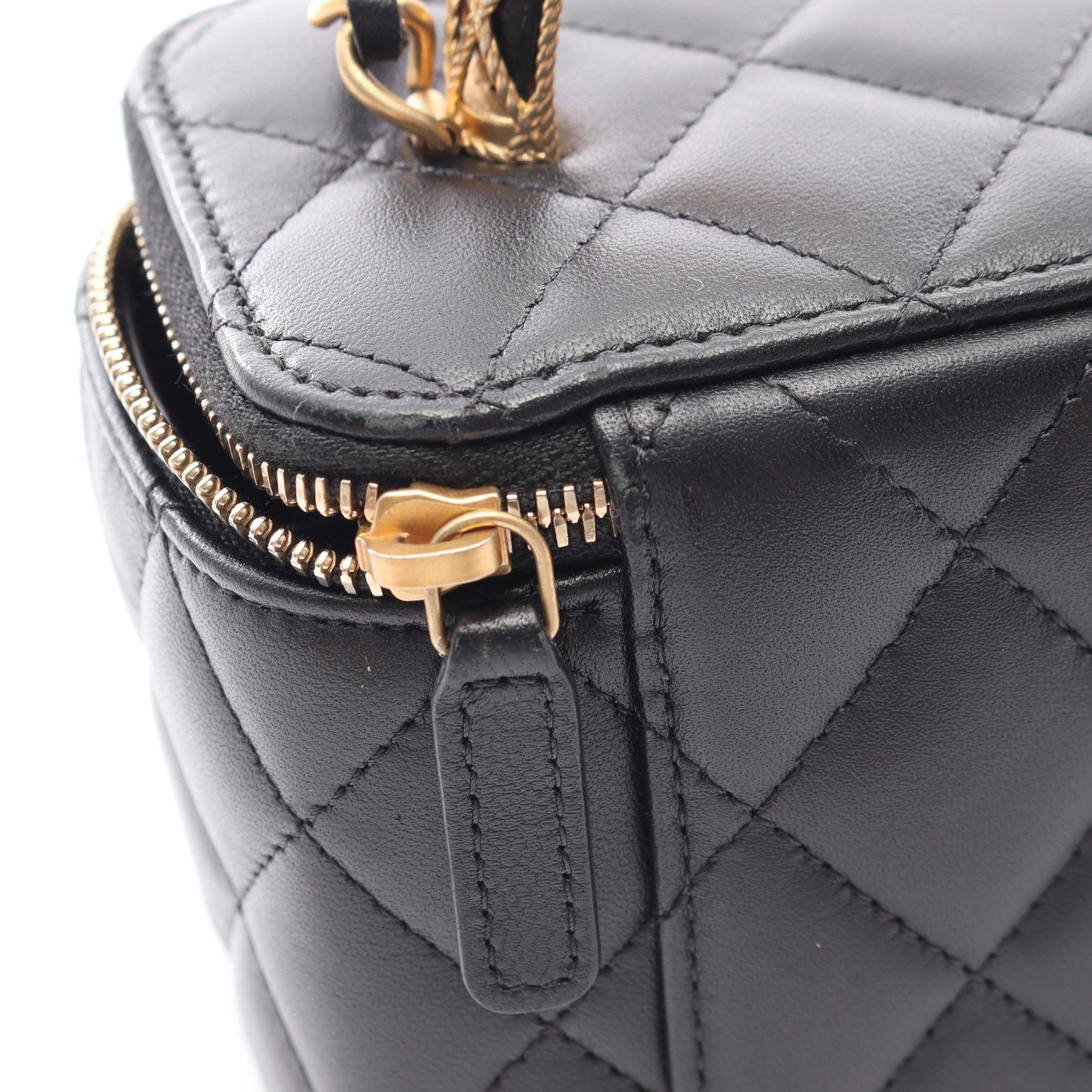 Chanel Vanity Bag Black - 8