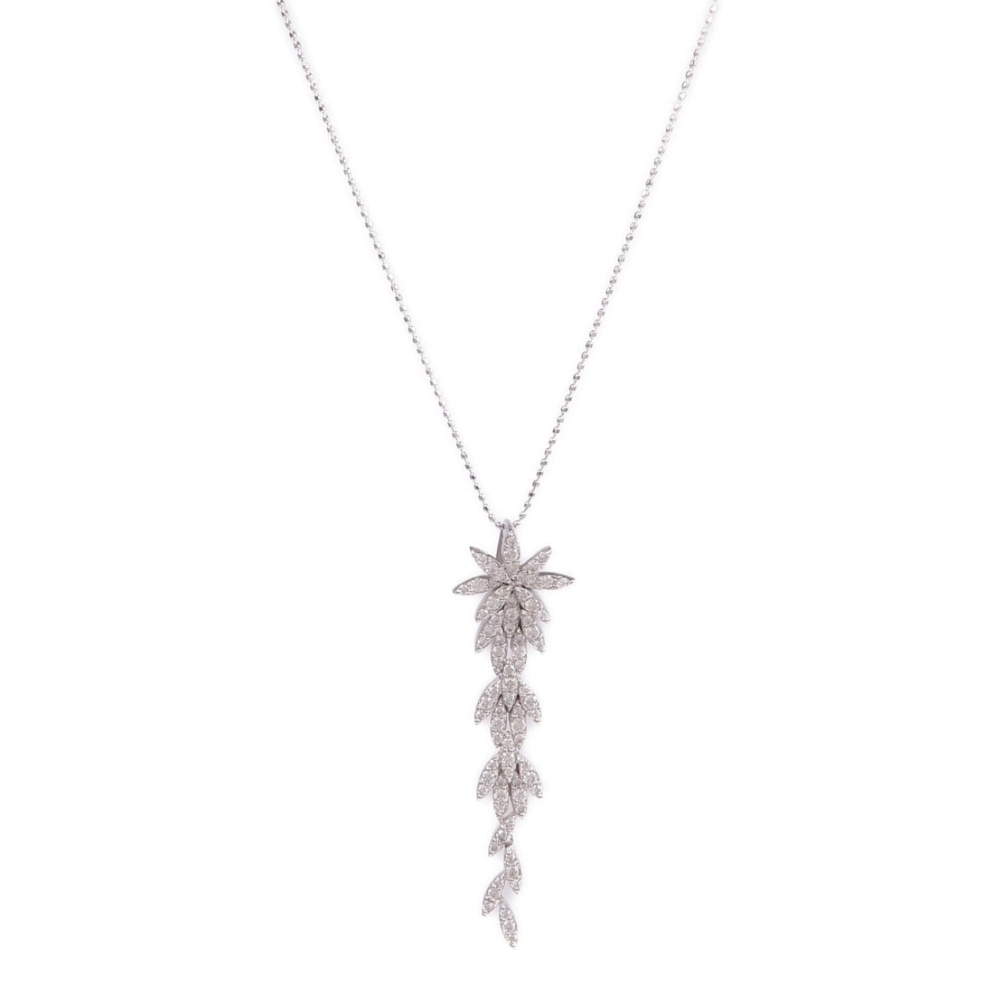 Diamond Necklace 18K White Gold: Diamond necklace in 18K white gold.