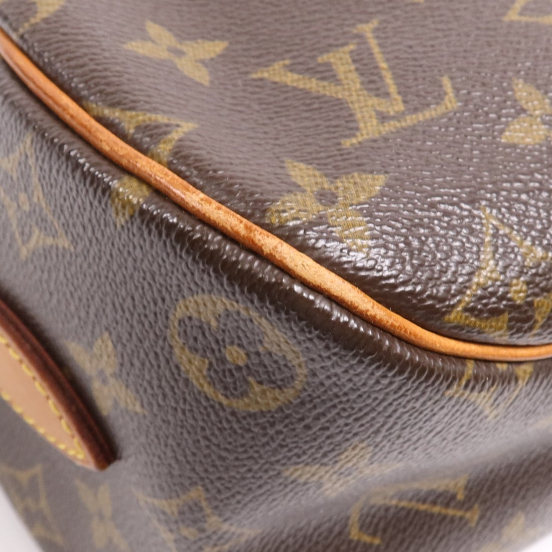 Louis Vuitton Blois Monogram - 6