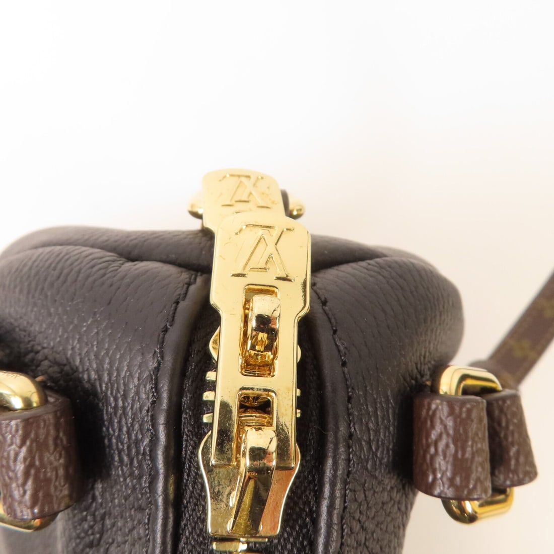 Louis Vuitton Express PM Black - 11
