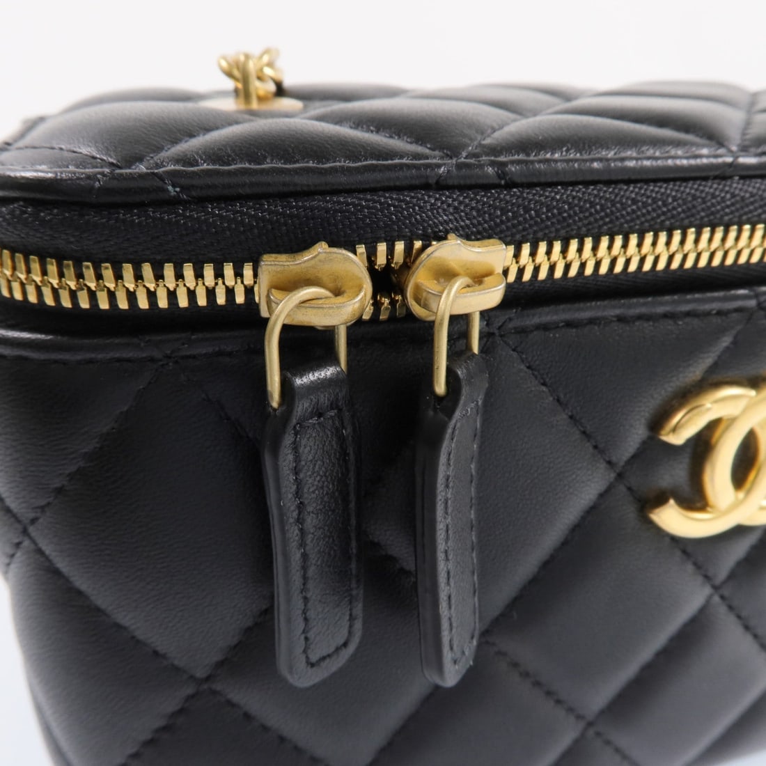 Chanel Vanity Case AP3258 Black - 10