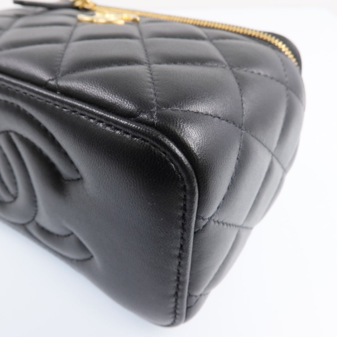Chanel Vanity Case AP3258 Black - 12