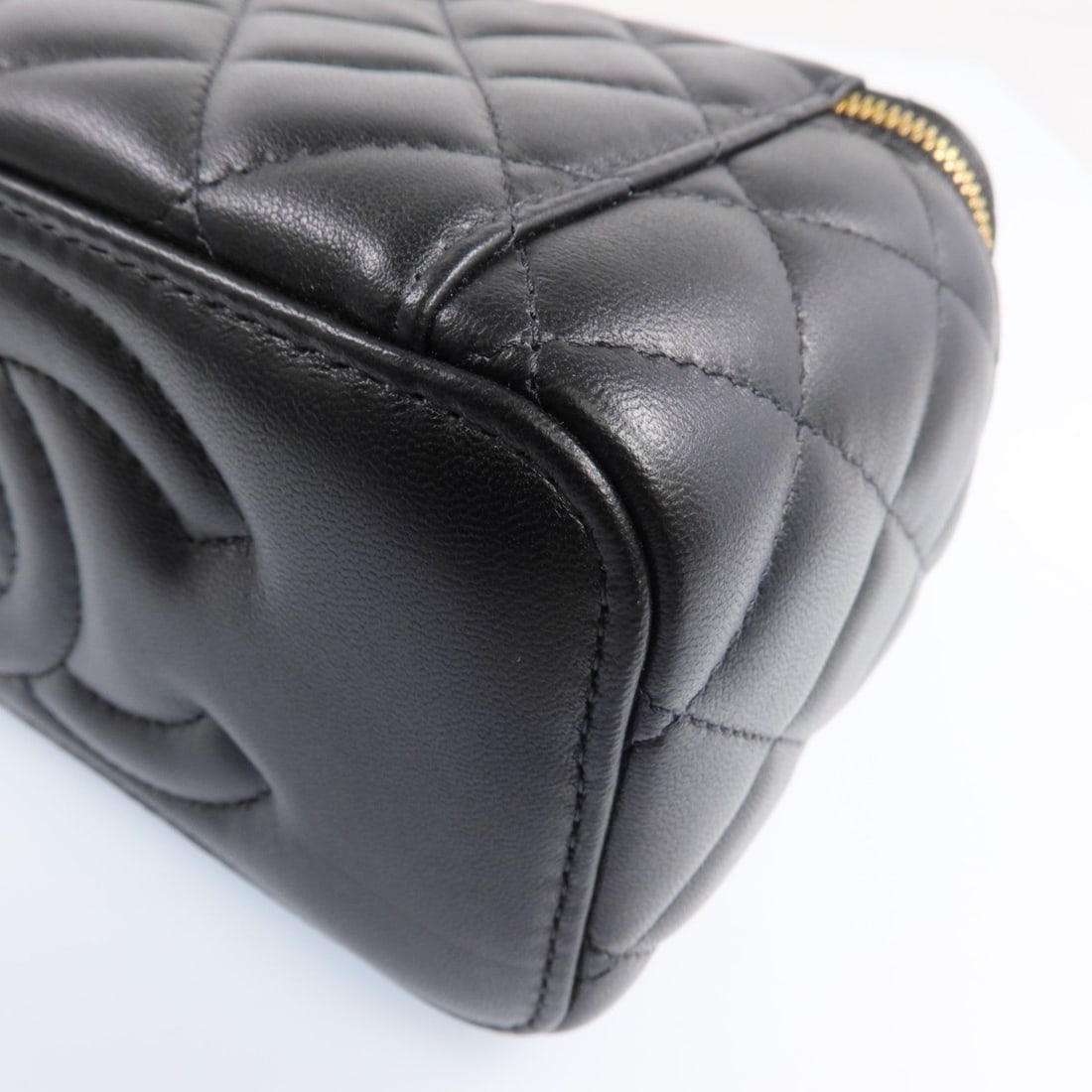 Chanel Vanity Case AP3258 Black - 14