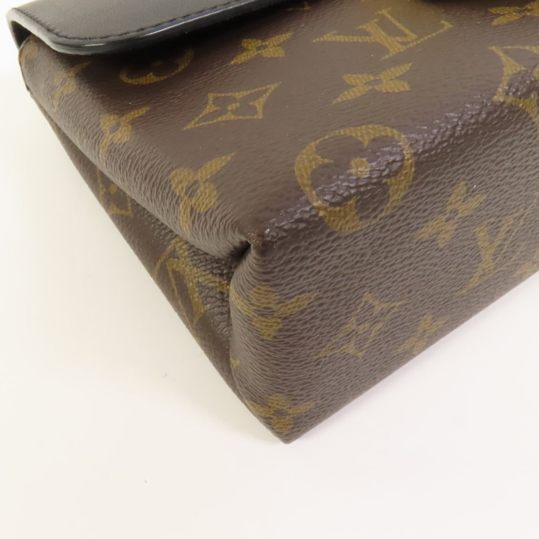 Louis Vuitton Locky BB - 15