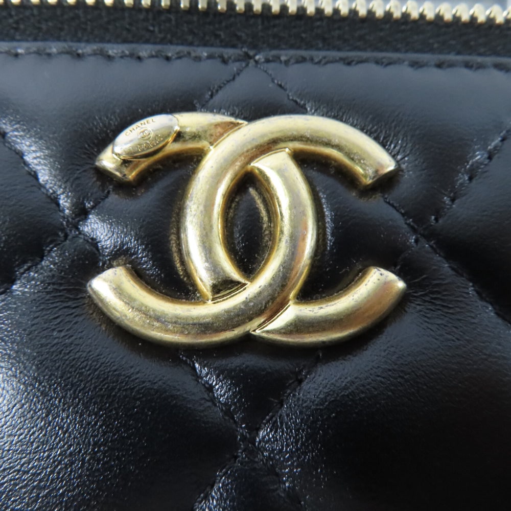 Chanel Vanity Case Black - 8
