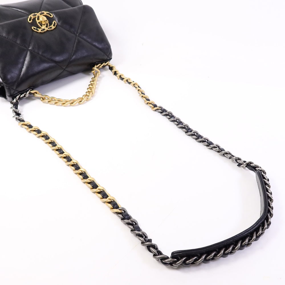 Chanel 19 Small Black - 9