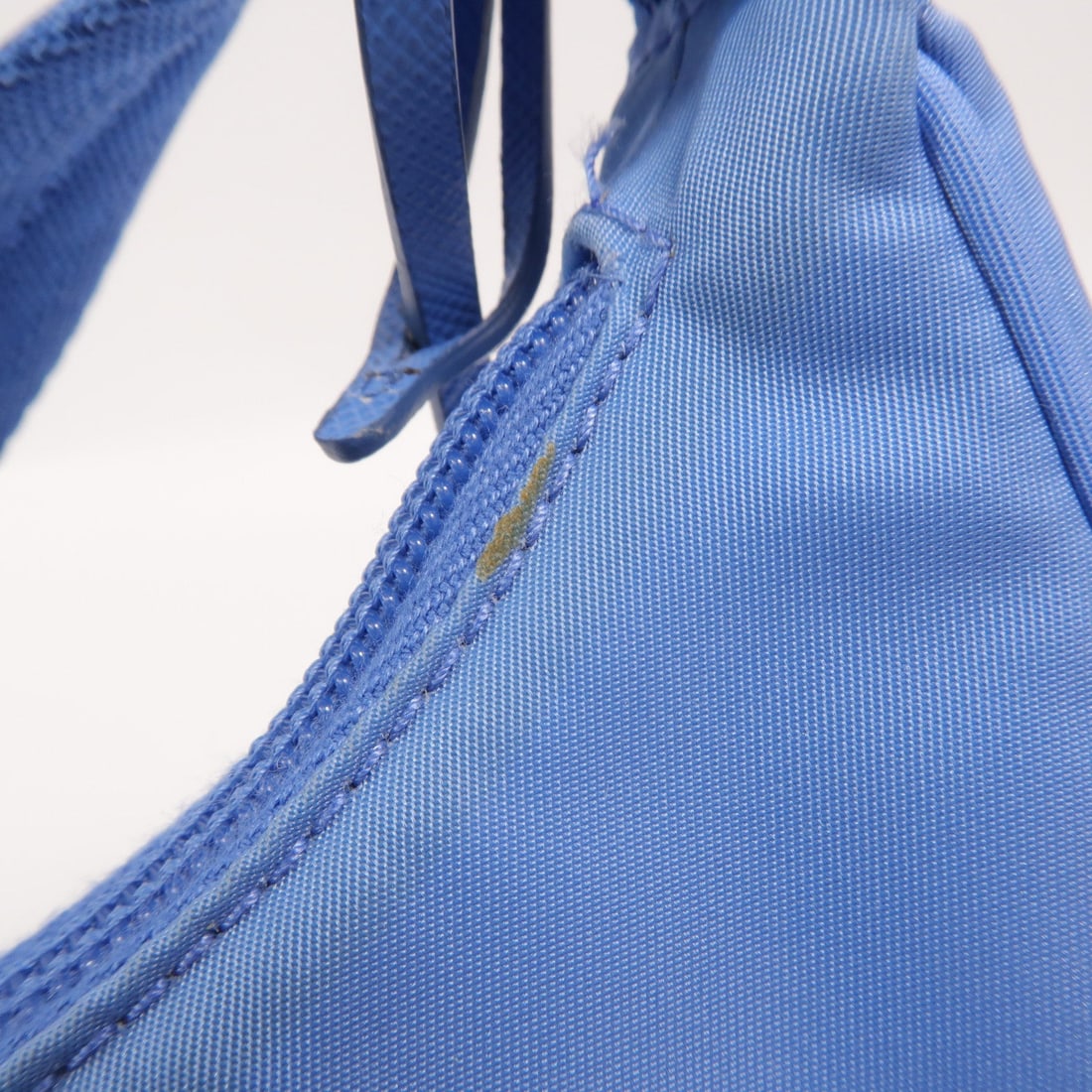 Prada Re-Edition 2000 Blue - 18