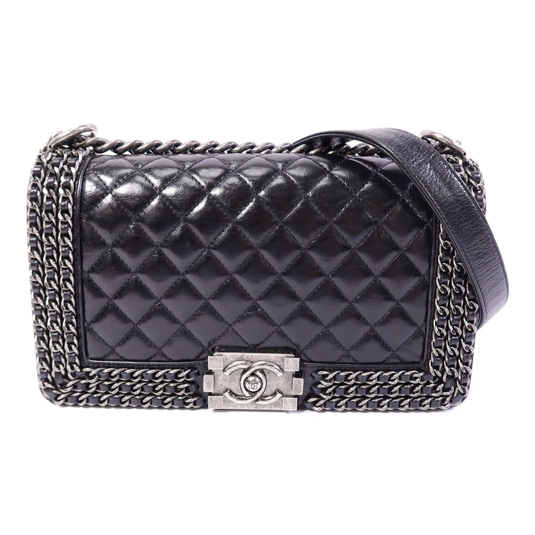 Chanel Boy 25 Chain Bag: Black calfskin chain shoulder bag.