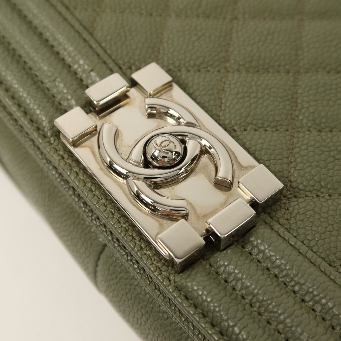 Chanel Boy 25 Green - 10