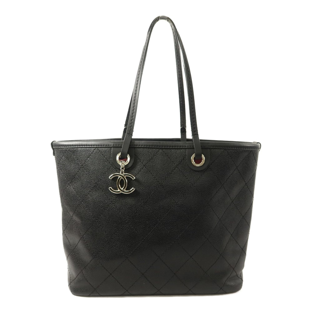 Chanel Tote Bag Black: Black calfskin tote bag.