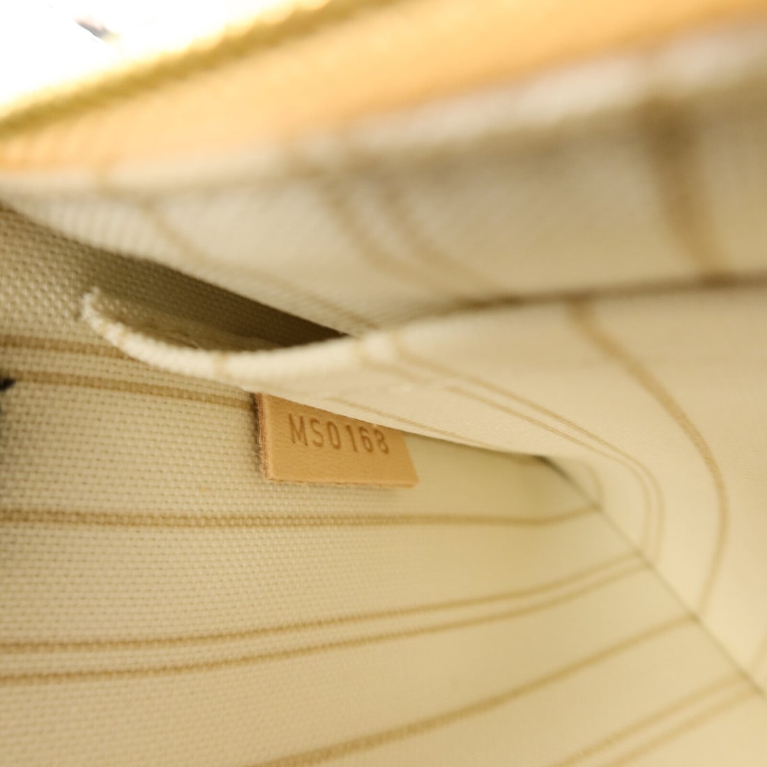 Louis Vuitton Neverfull MM - 12