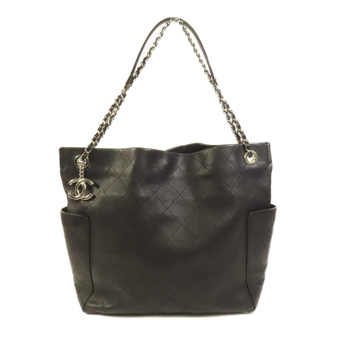 Chanel Chain Shoulder Bag Black: Black calfskin chain shoulder bag.