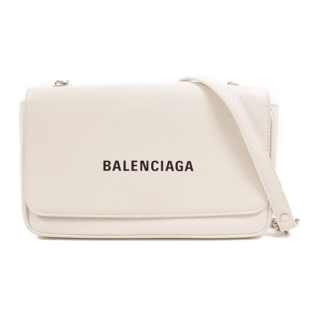 Balenciaga Everyday Shoulder White: Everyday shoulder bag 537307 in white calfskin. Includes storage bags. Size 22 x 13 x 4.5 cm.