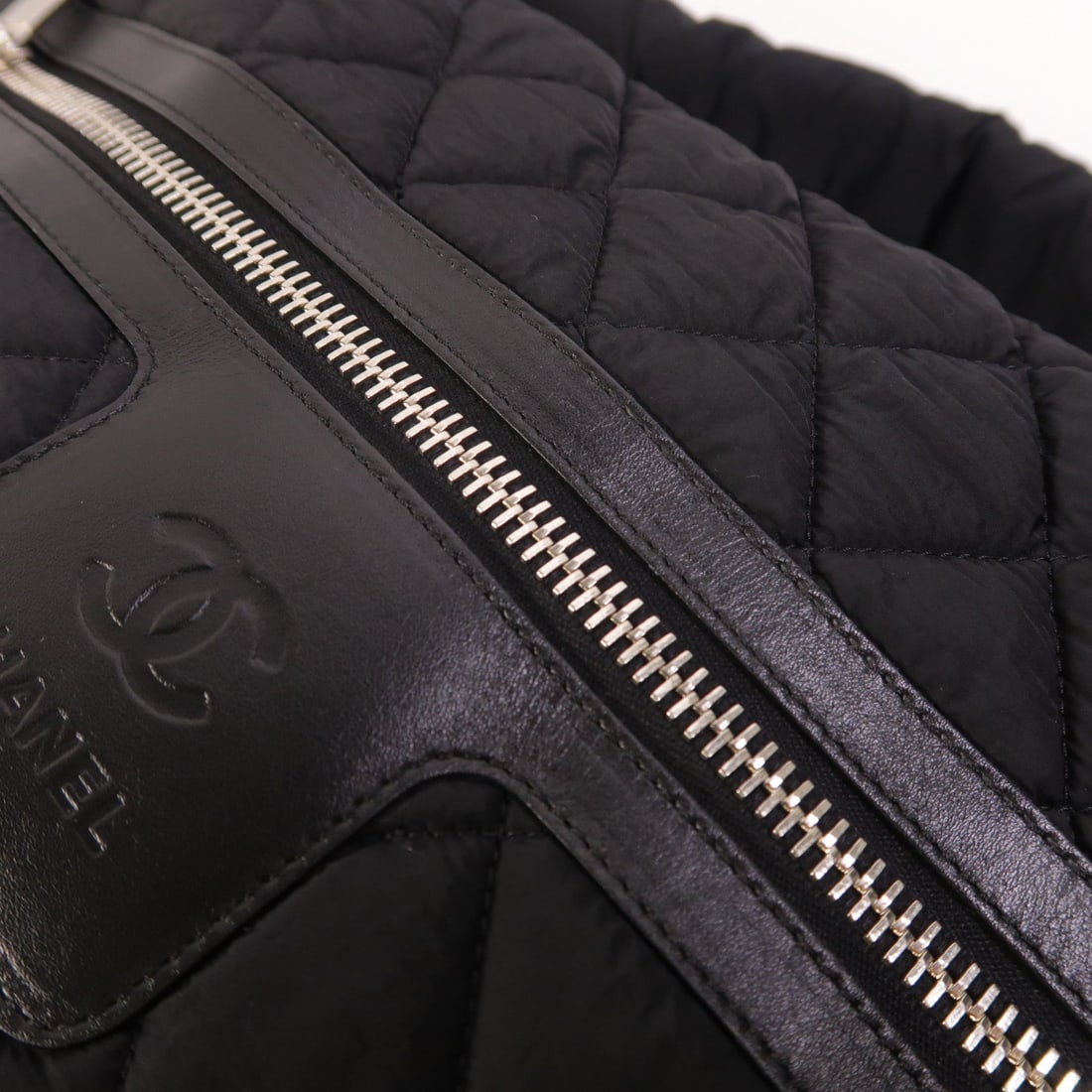 Chanel Coco Cocoon Tote Black - 16