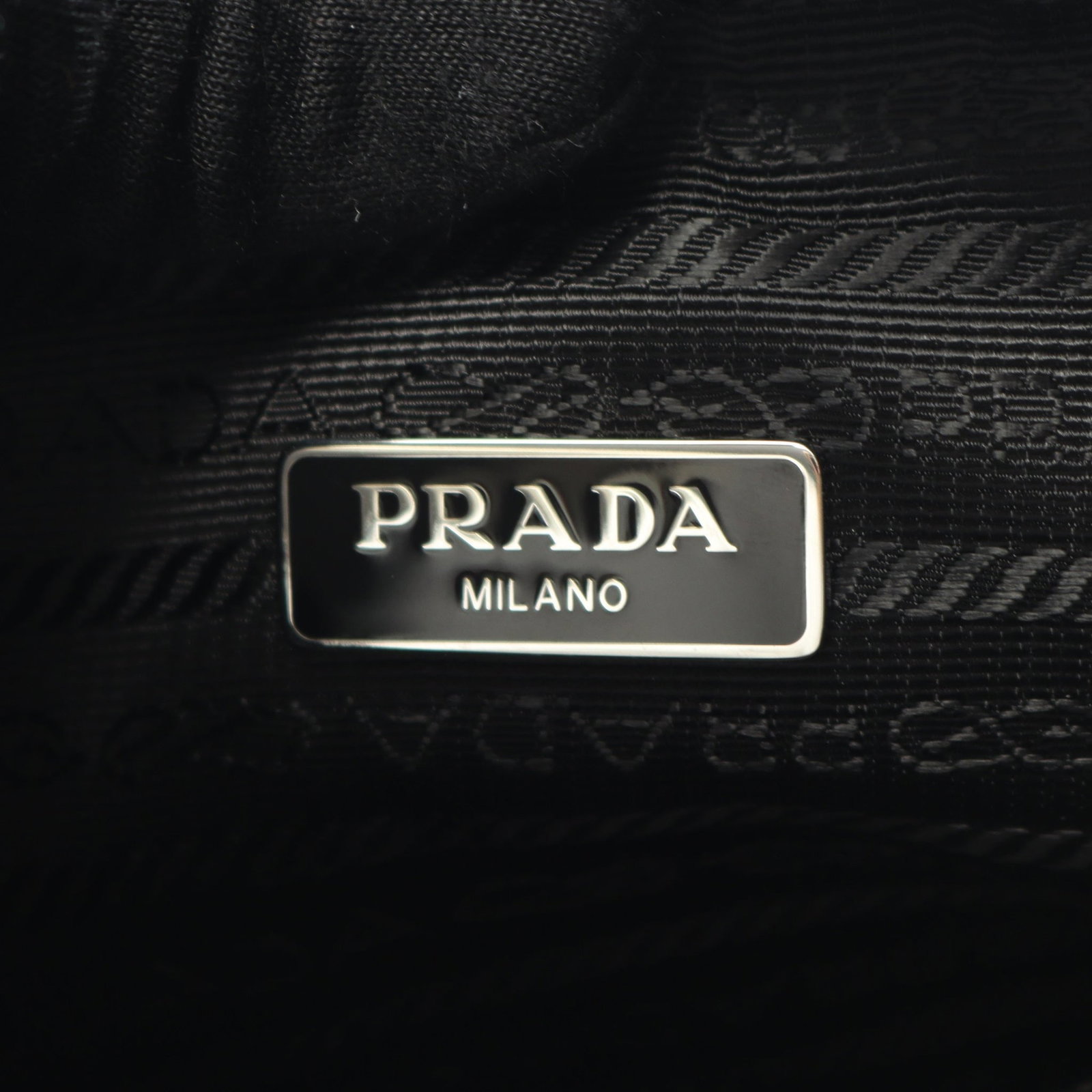 Prada Re-Edition 2000 Black - 4