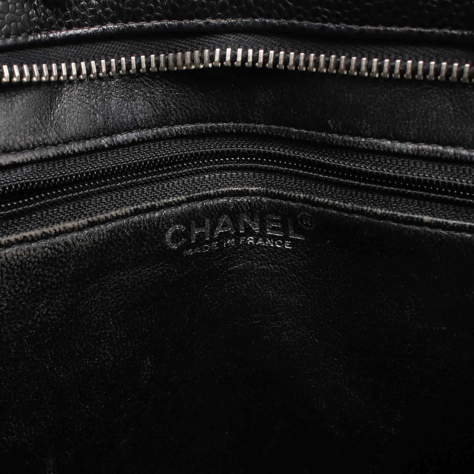 Chanel Reissue Tote Black - 4