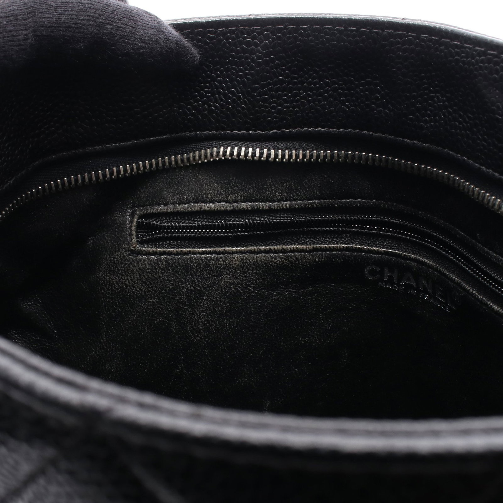 Chanel Reissue Tote Black - 6