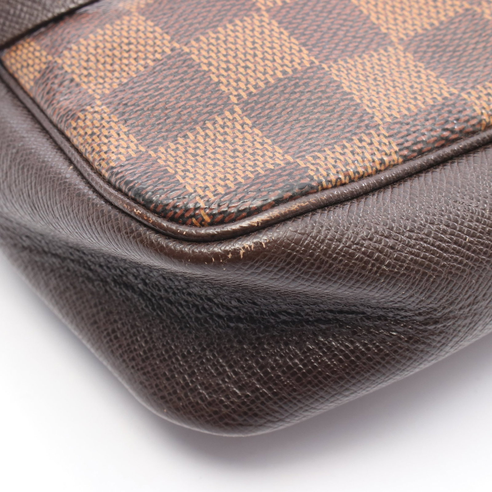 Louis Vuitton Truth Makeup Damier - 7