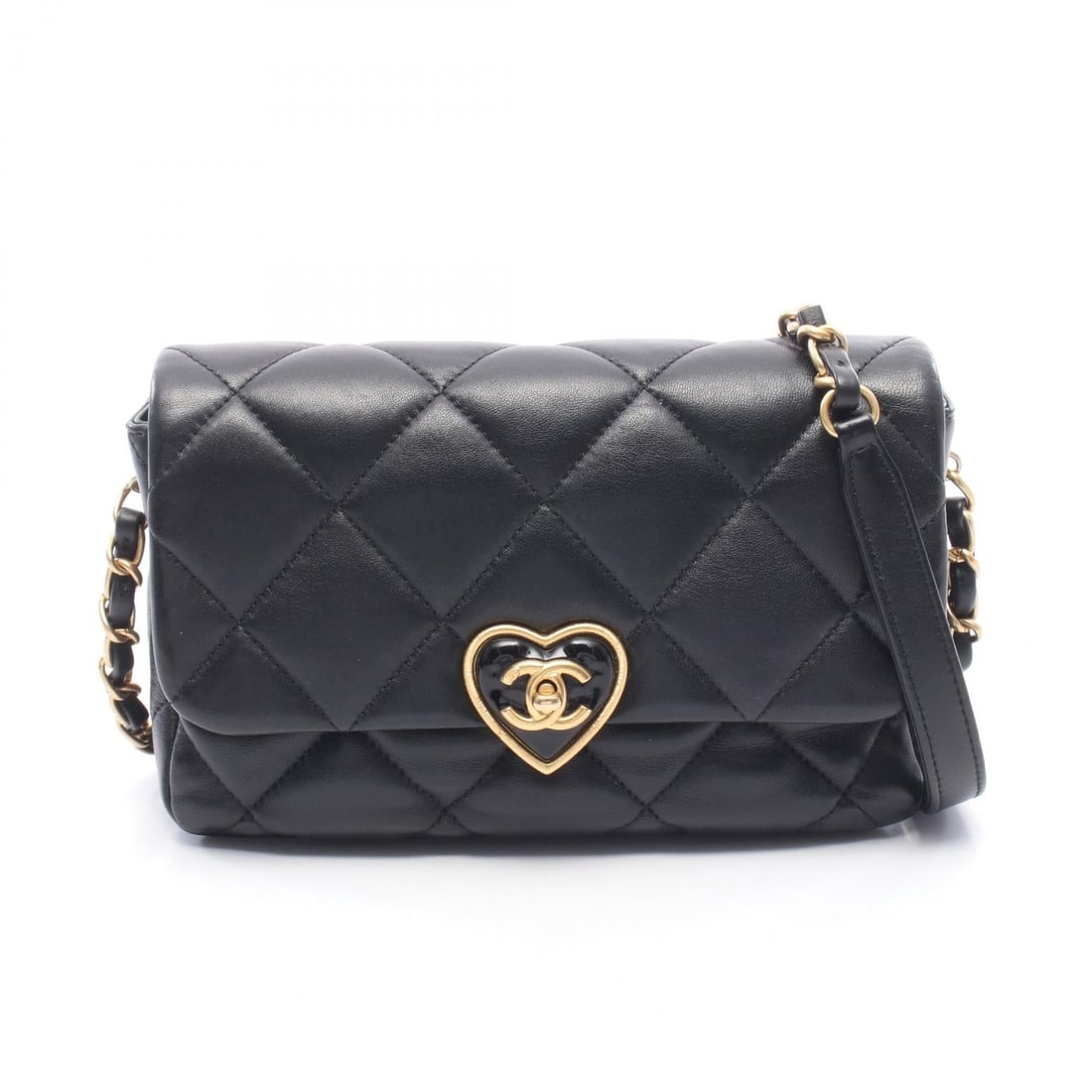 Chanel Heart Lock Chain Black: Black leather Matelasse heart lock chain shoulder bag AS3986 with gold hardware; includes serial metal plate; 21 x 13 x 6 cm.