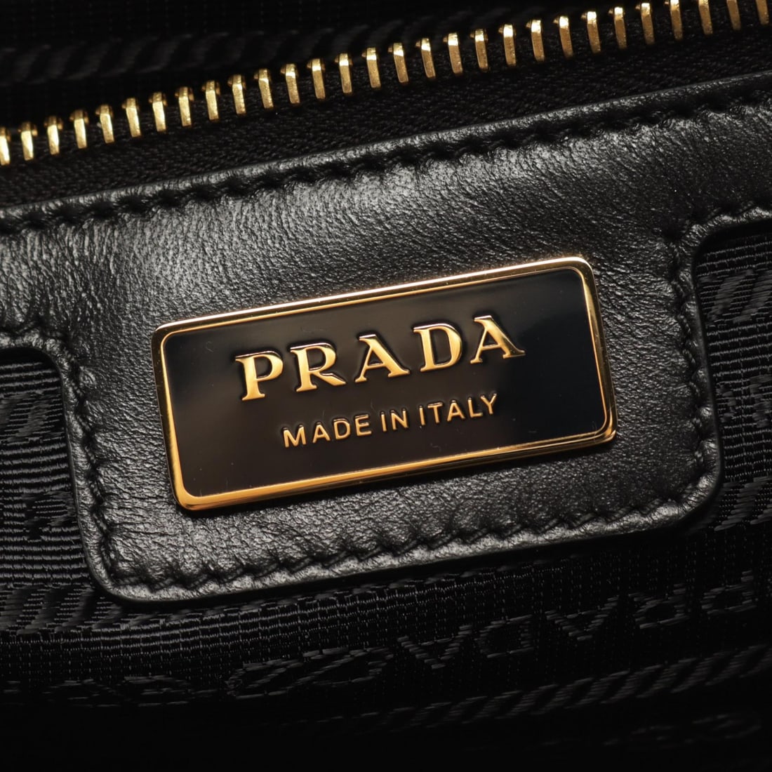Prada Re-Edition 1978 Black - 4