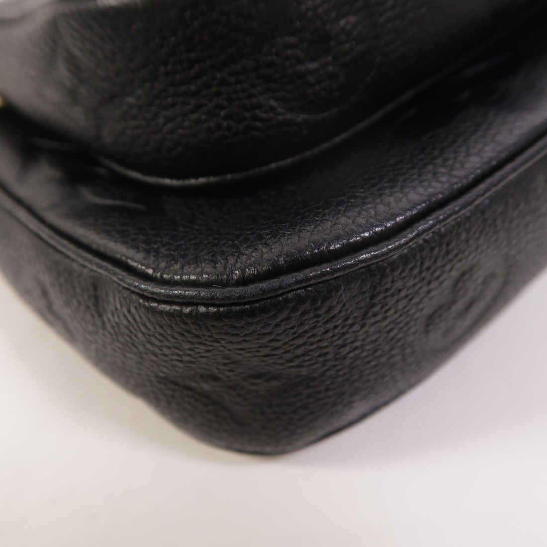 Louis Vuitton Multi Pochette Black - 12