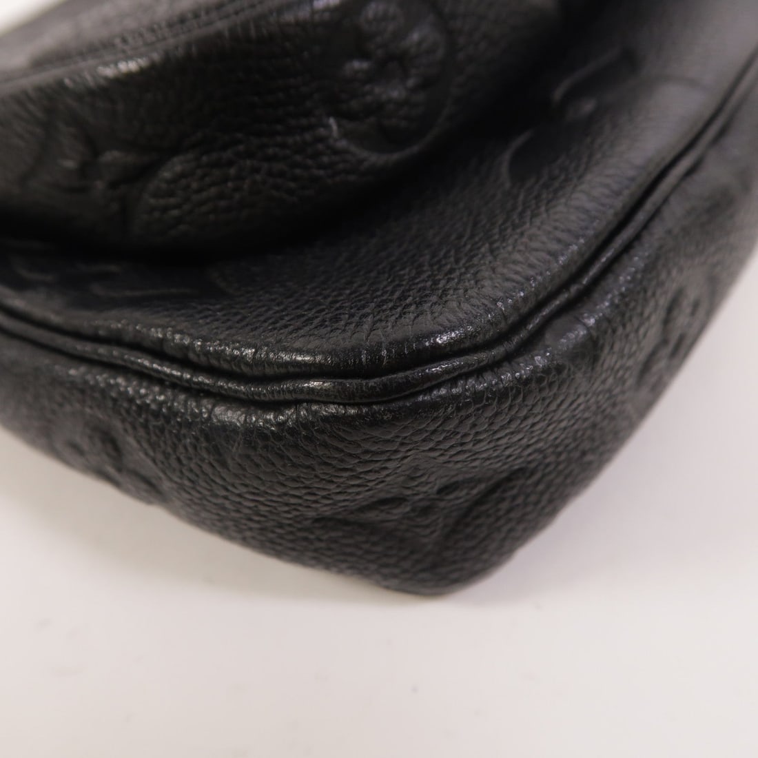 Louis Vuitton Multi Pochette Black - 11