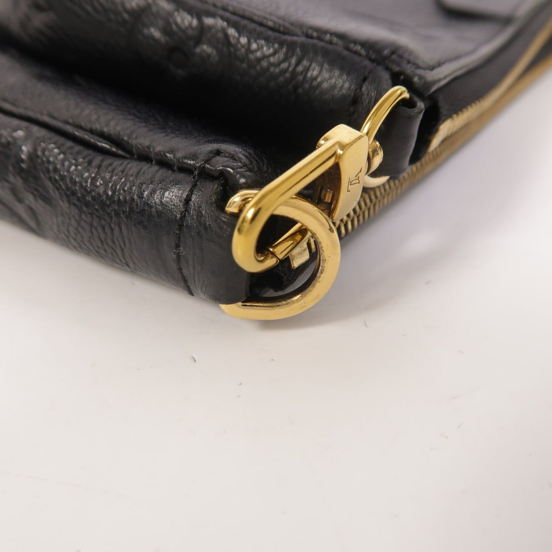Louis Vuitton Multi Pochette Black - 18