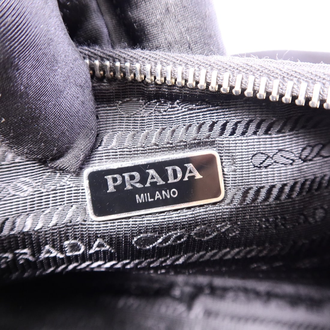 Prada Re-Edition 2005 Black - 6