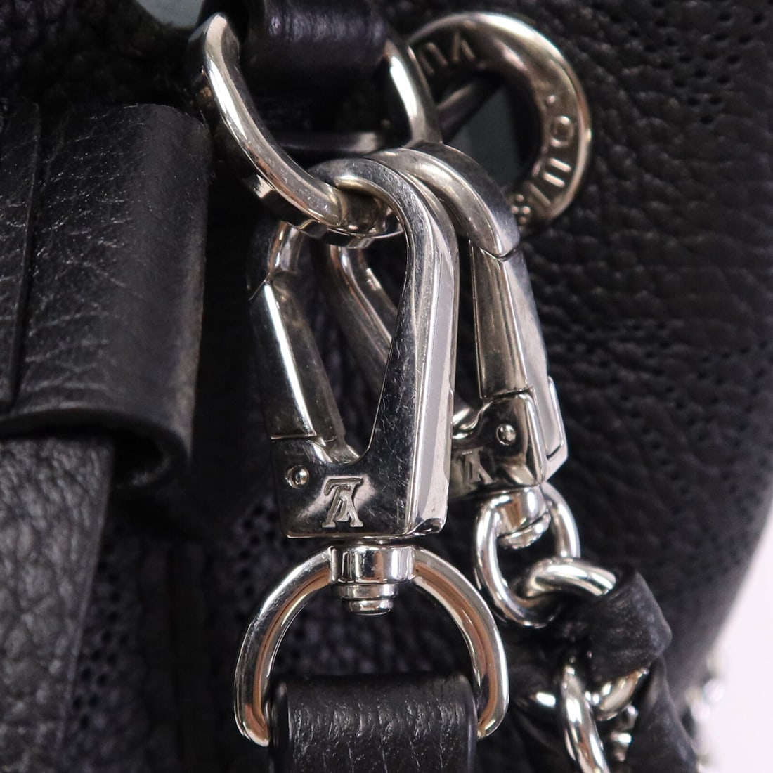 Louis Vuitton Bella Black - 6