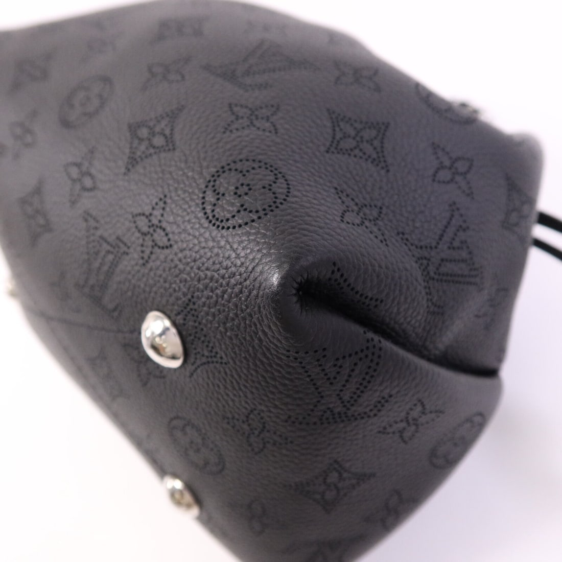 Louis Vuitton Bella Black - 9
