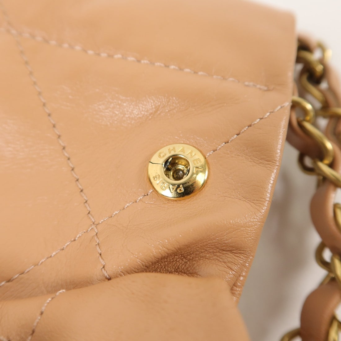 Chanel 22 Small Beige - 17