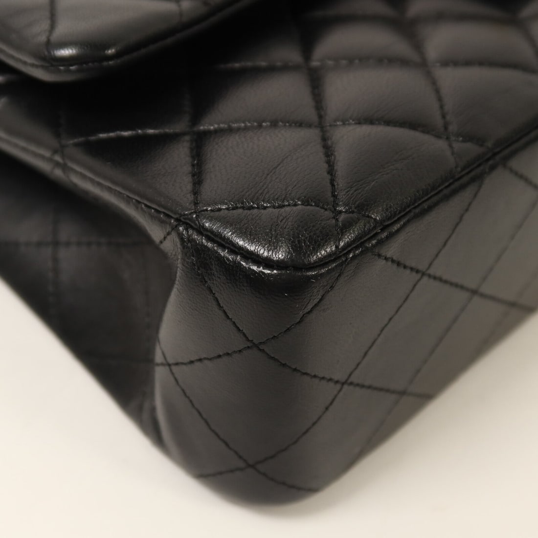 Chanel Classic 25 Black - 11