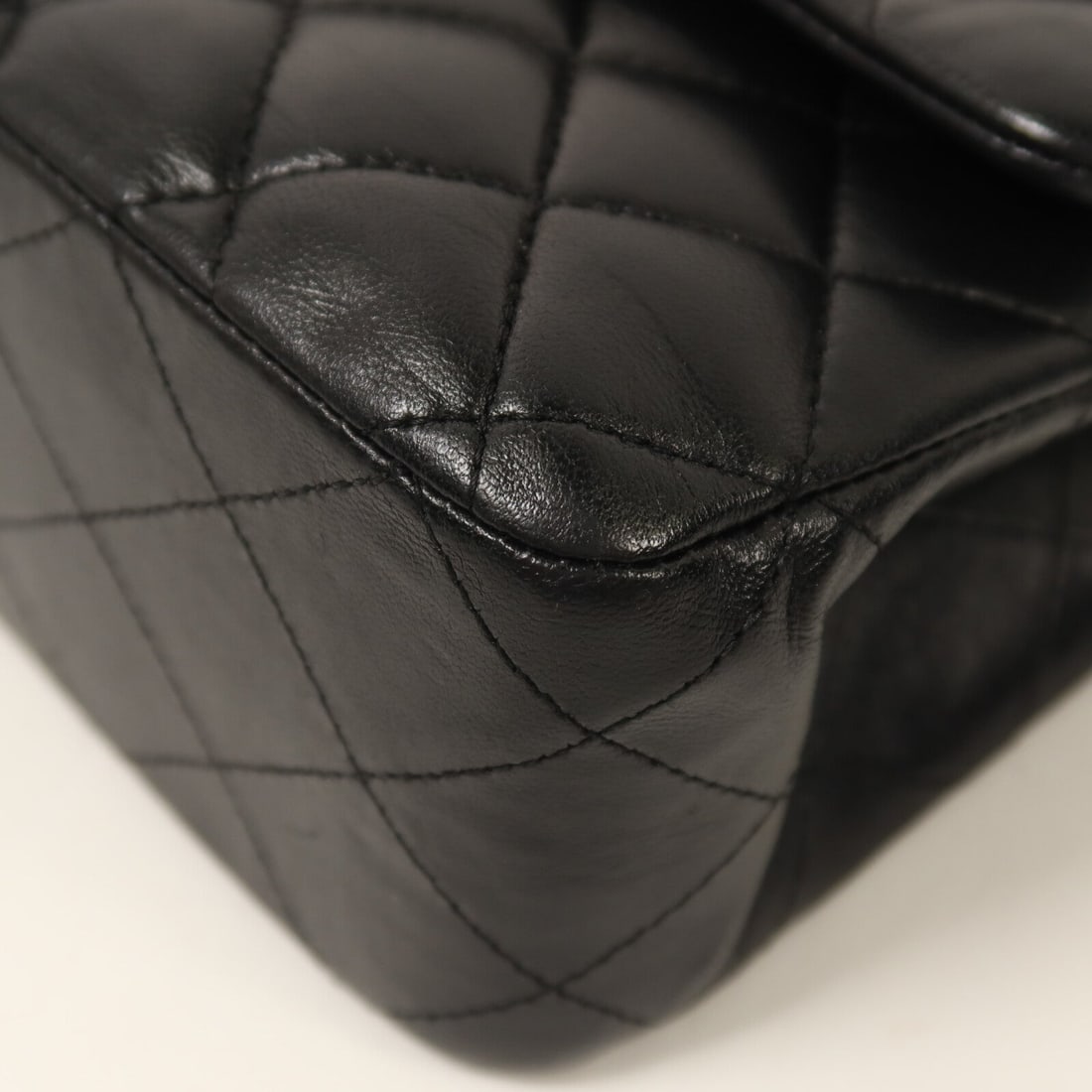 Chanel Classic 25 Black - 12