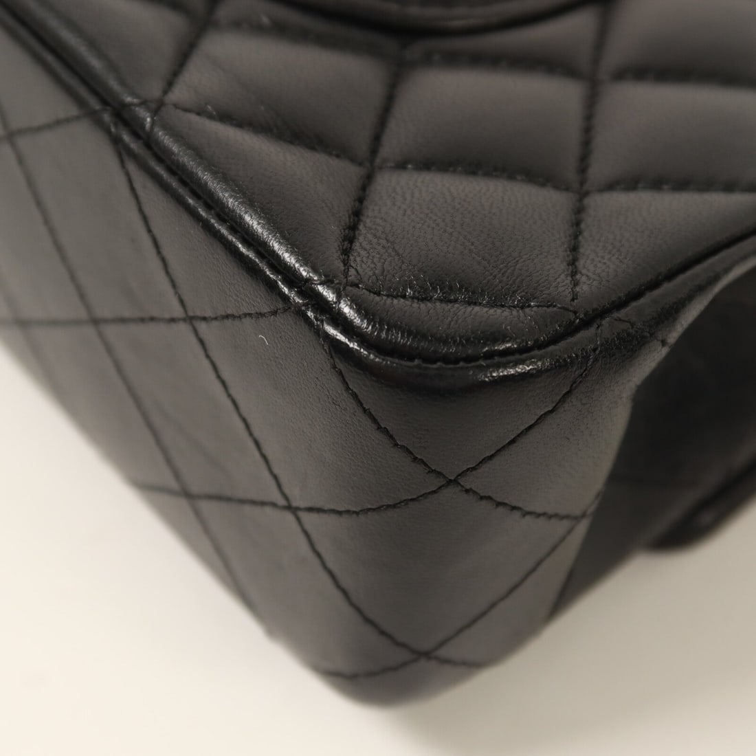 Chanel Classic 25 Black - 14