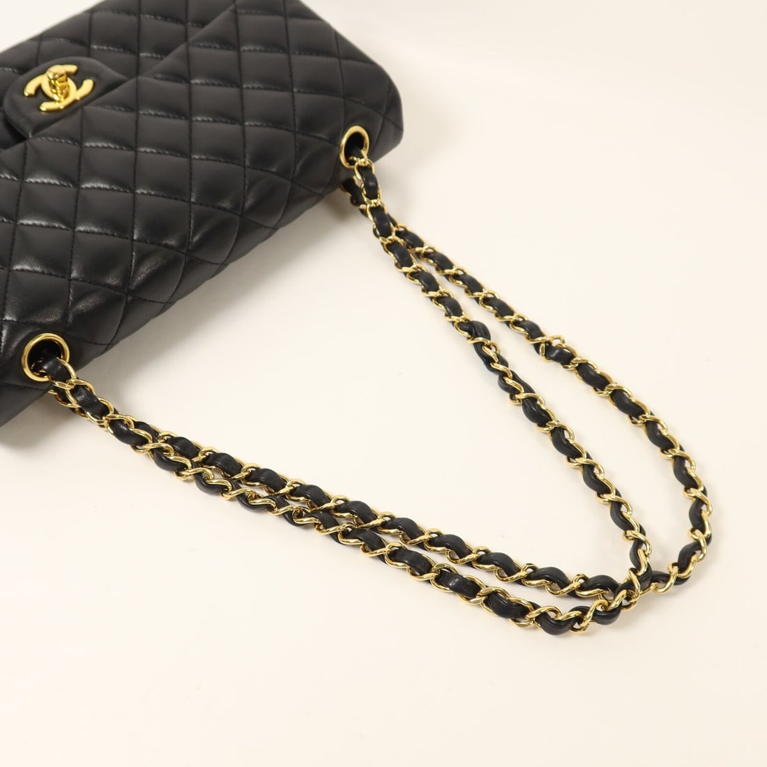 Chanel Classic 25 Black - 8