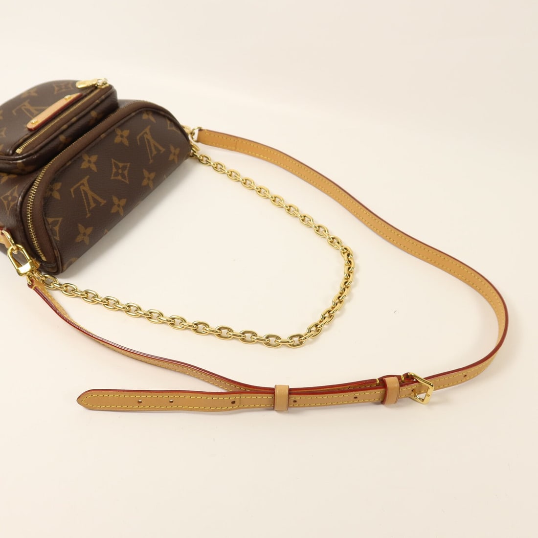 Louis Vuitton Mini Bumbag Brown - 7
