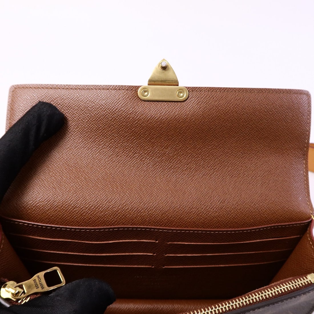 Louis Vuitton S Lock Belt Pouch - 15