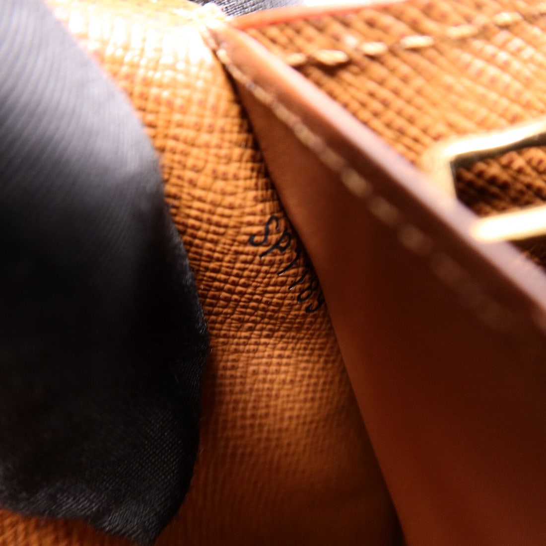 Louis Vuitton S Lock Belt Pouch - 8
