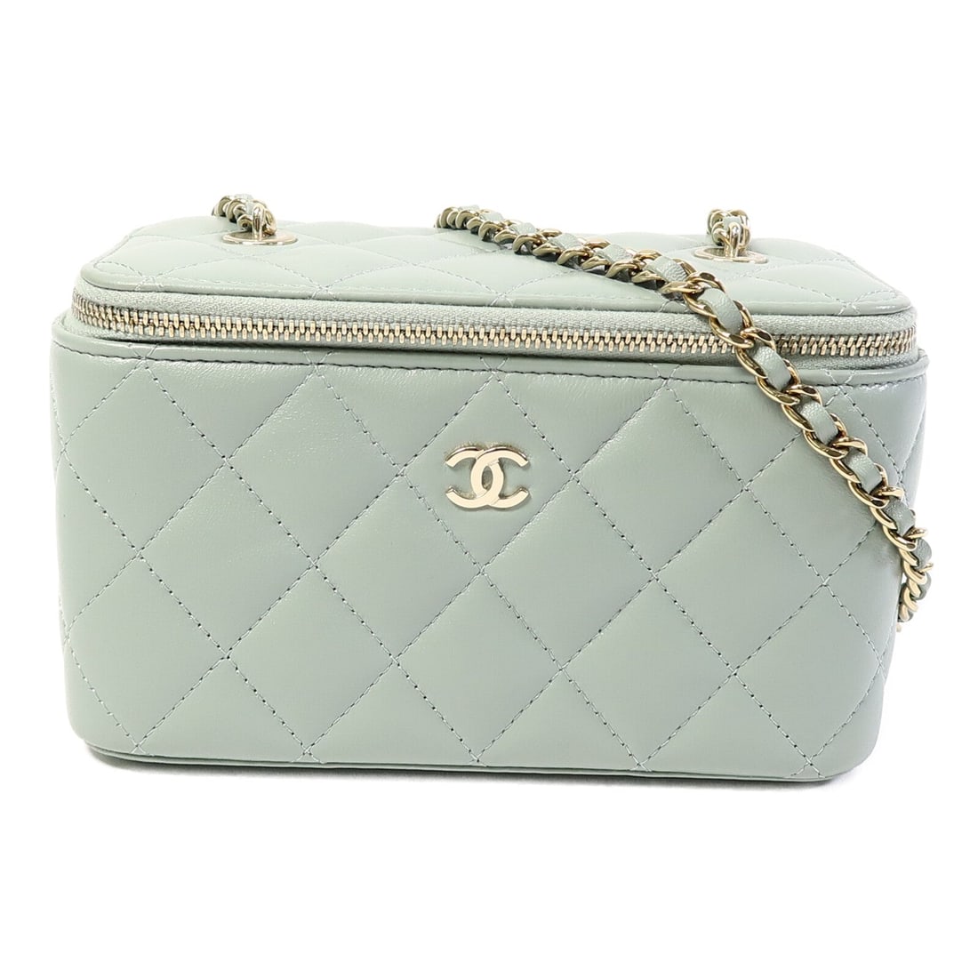 Chanel Vanity Case AP1341 Green: Vanity Case 2 way shoulder bag AP1341 in green lambskin with gold hardware; includes storage bags and hologram sticker; 16.5 x 10 x 8 cm.