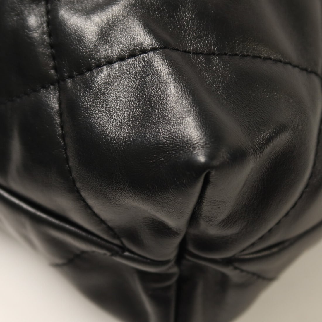 Chanel 22 Small Black - 15