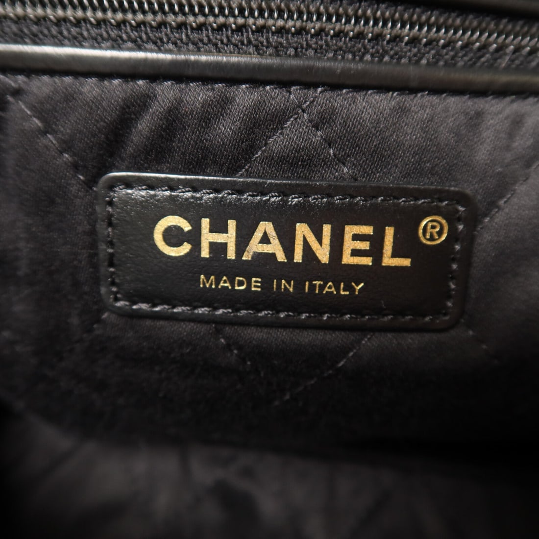 Chanel 22 Small Black - 6